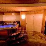 Du Hameau Hotel 3*