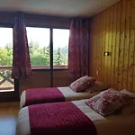 Du Hameau 3* Ла-Фу