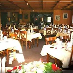 Du Hameau 3* Ла-Фу