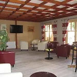 Du Hameau 3* Ла-Фу