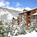 Отель Du Hameau 3*