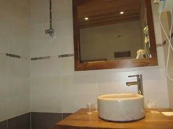 호텔 Du Hameau 3*
