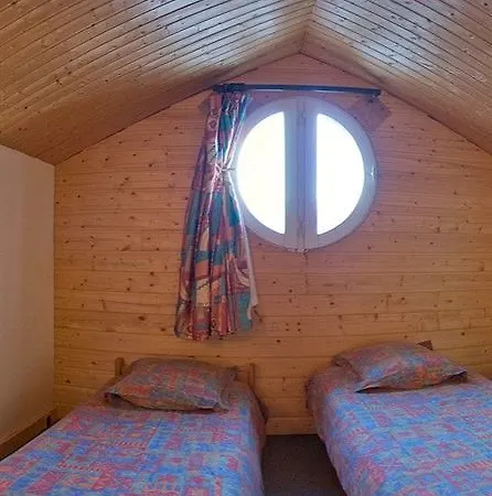 Du Hameau 3* 라포