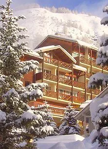 Du Hameau 3* Allos